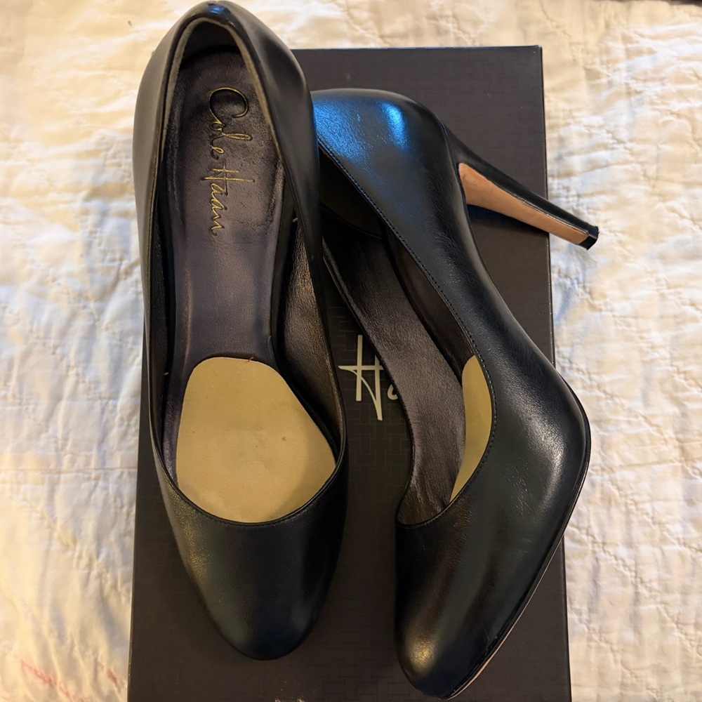 Cole Haan Women’s Black Leather Pumps SZ 8.5 - NIKE AIR PUMP
